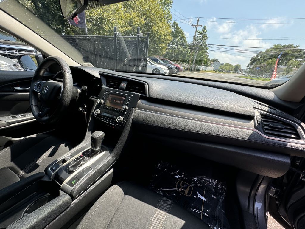 2019 Honda Civic Image 16