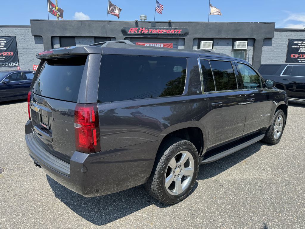 2018 Chevrolet Suburban Image 4