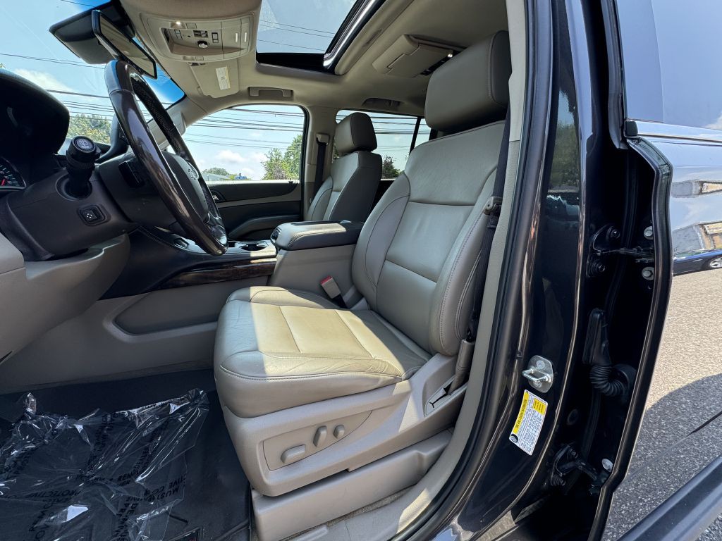 2018 Chevrolet Suburban Image 12