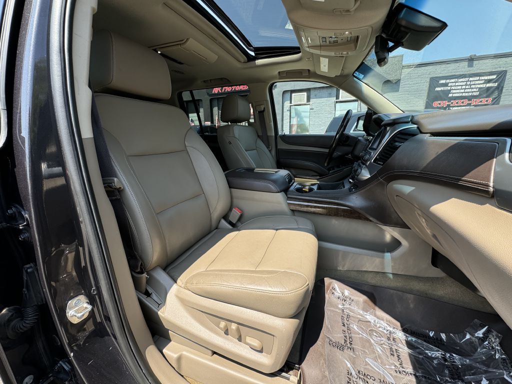 2018 Chevrolet Suburban Image 16