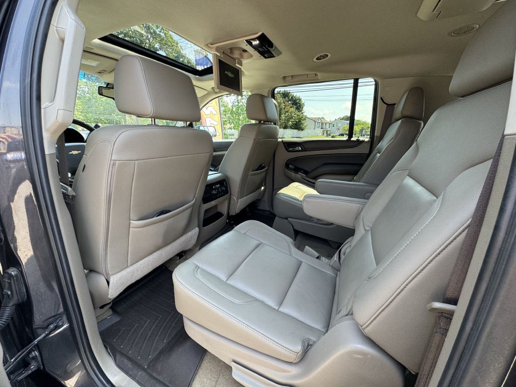 2018 Chevrolet Suburban Image 20