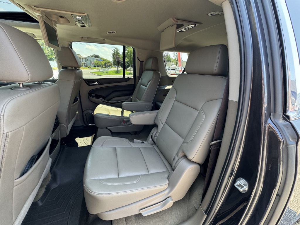 2018 Chevrolet Suburban Image 21