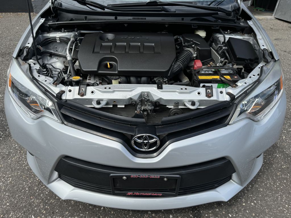 2016 Toyota Corolla Image 9