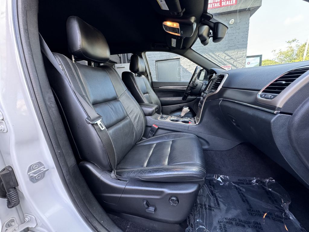 2016 Jeep Grand Cherokee Image 17