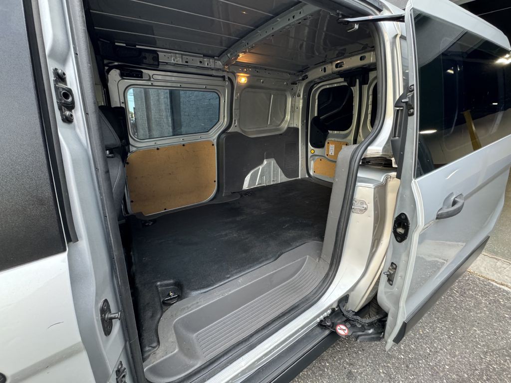 2020 Ford Transit Connect Image 23