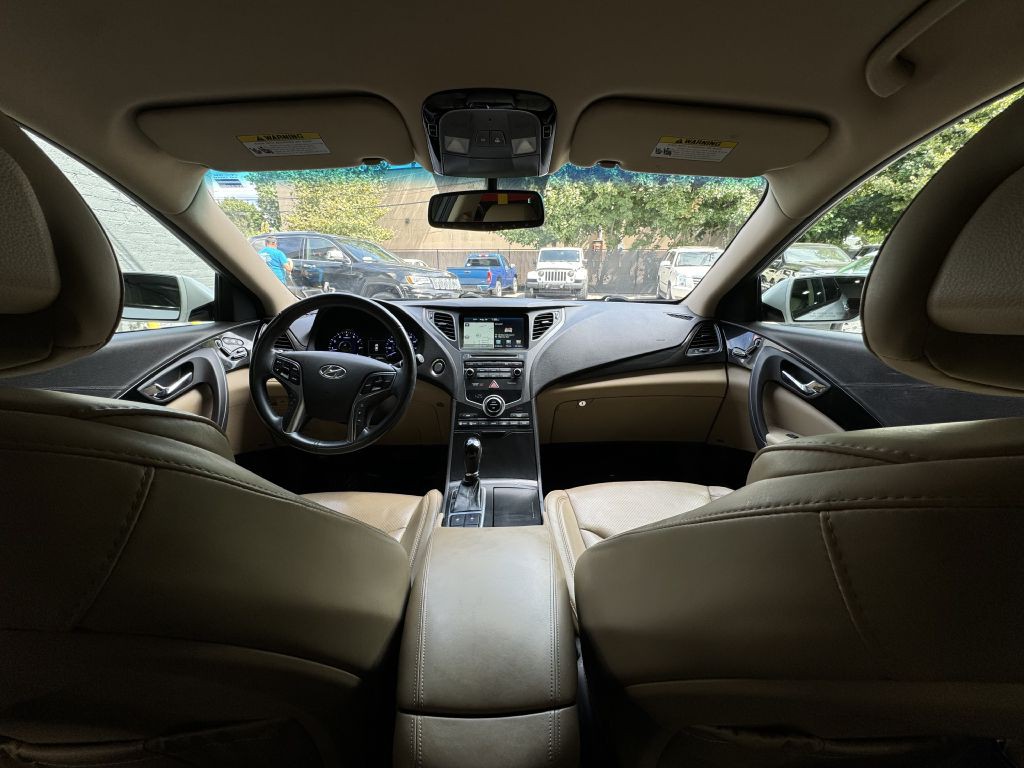 2015 Hyundai Azera Image 16