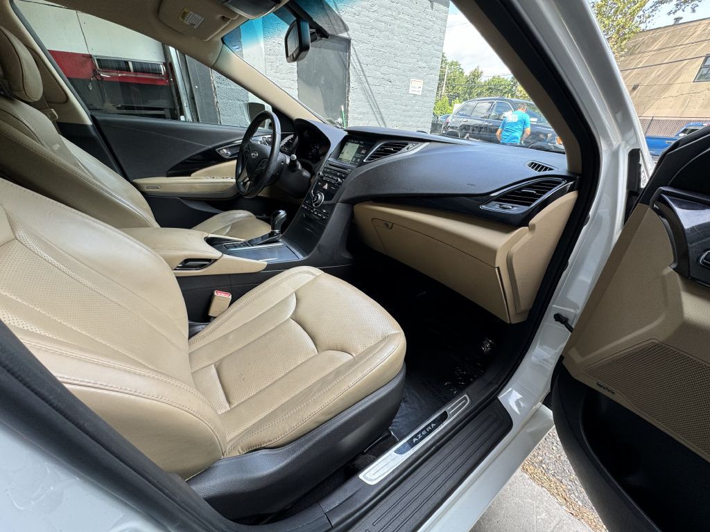 2015 Hyundai Azera Image 19