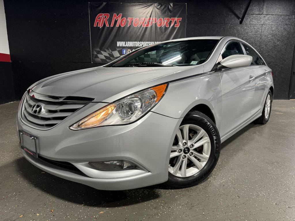 2013 Hyundai Sonata Image 1