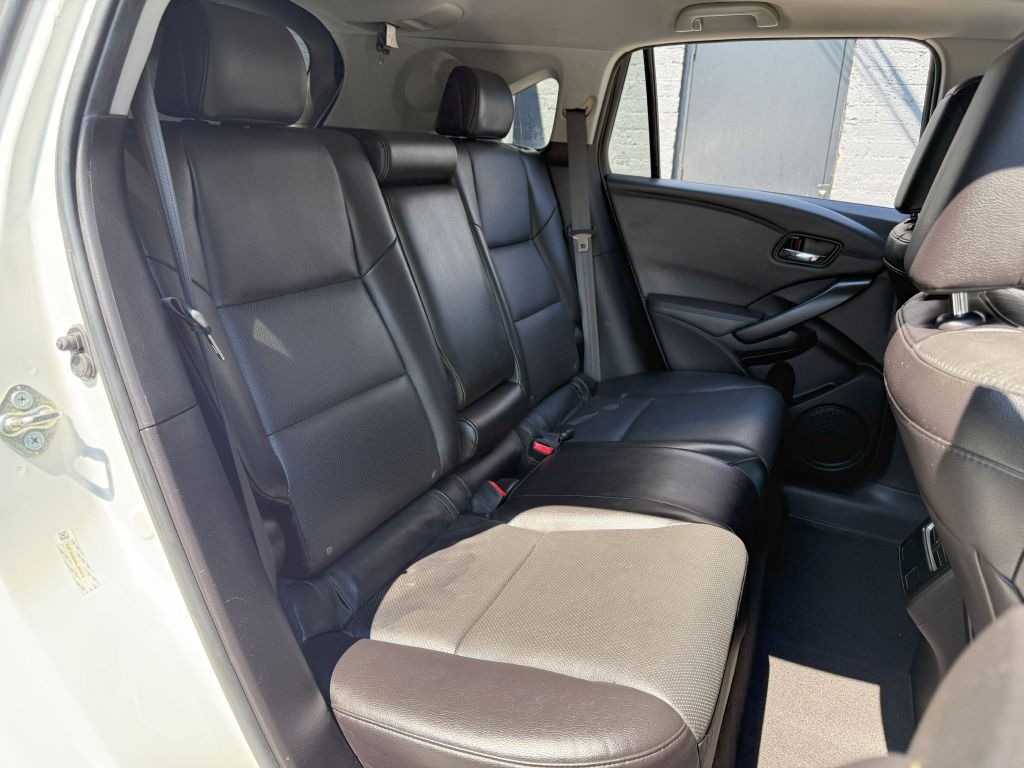 2017 Acura RDX Image 16