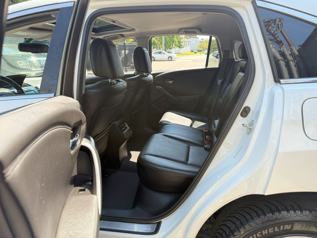 2017 Acura RDX Image 17
