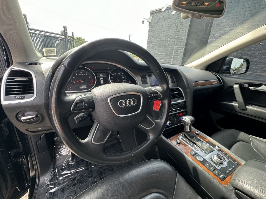 2015 Audi Q7 Image 11