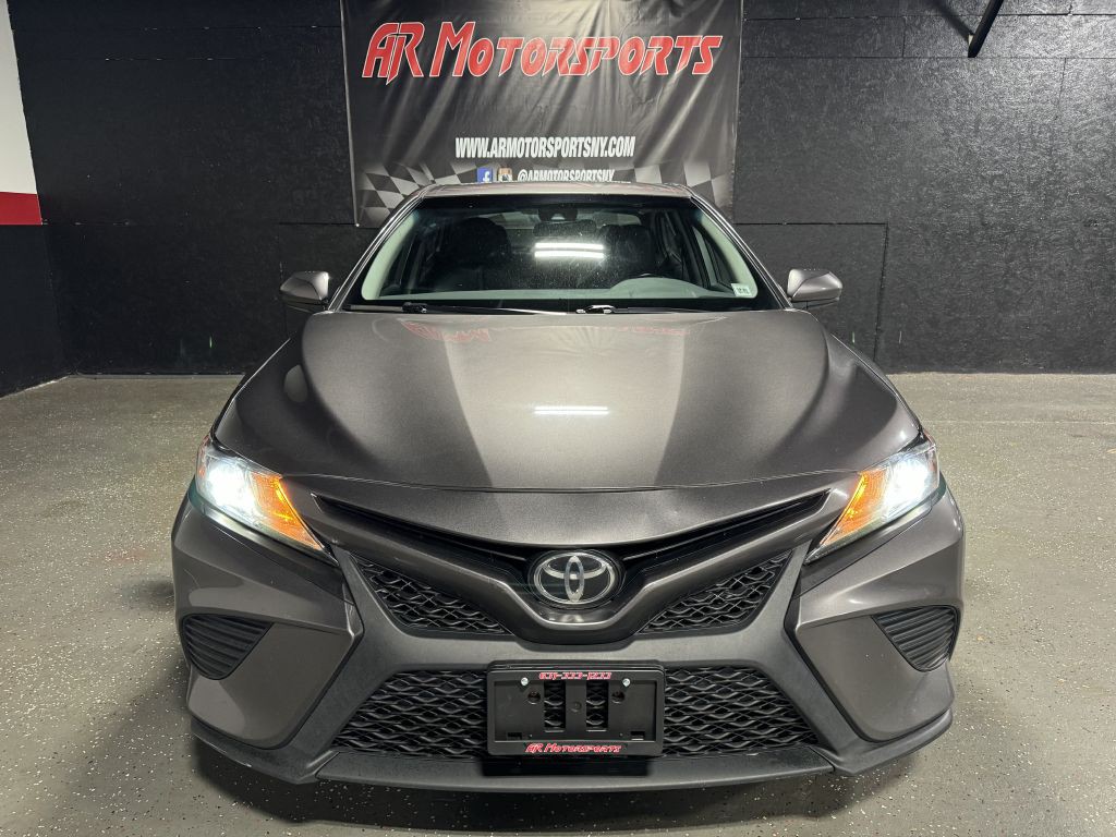 2018 Toyota Camry Image 8