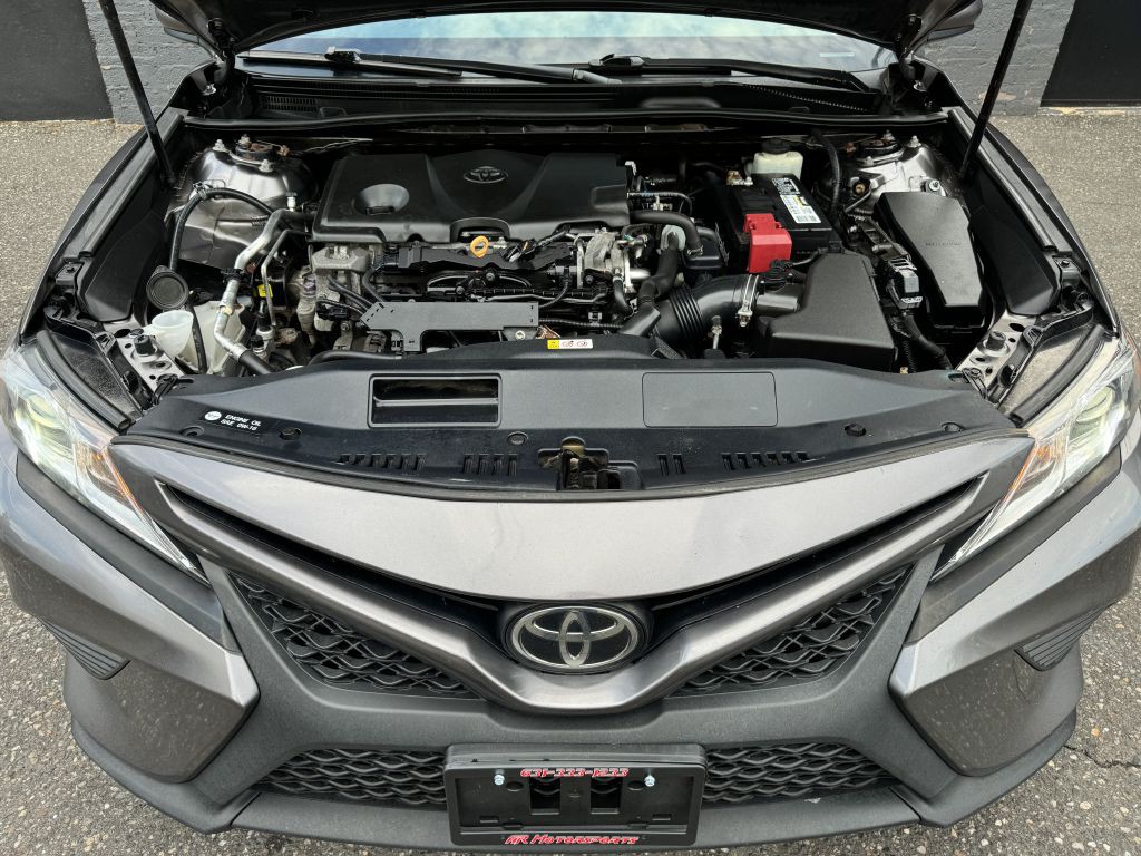 2018 Toyota Camry Image 9