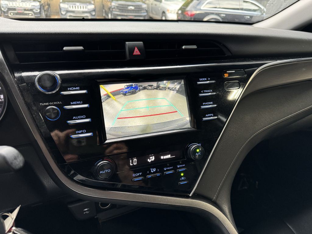 2018 Toyota Camry Image 10