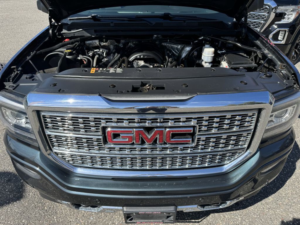 2018 GMC Sierra Image 8