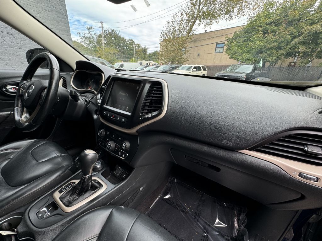 2016 Jeep Cherokee Image 15