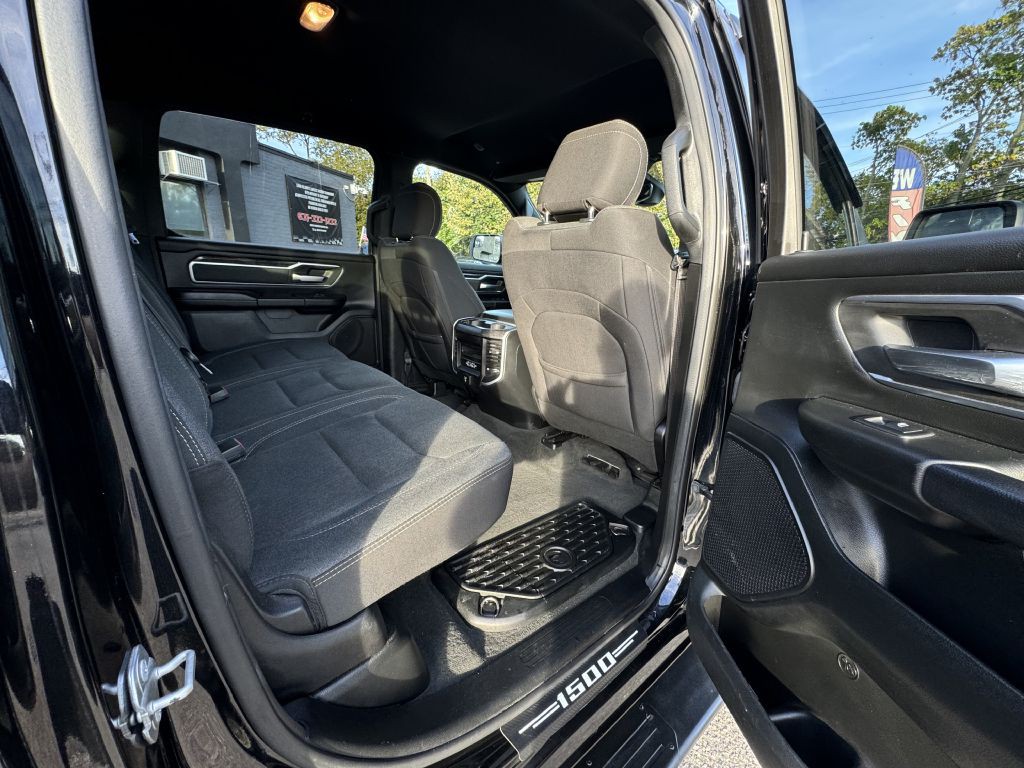 2019 RAM 1500 Image 21