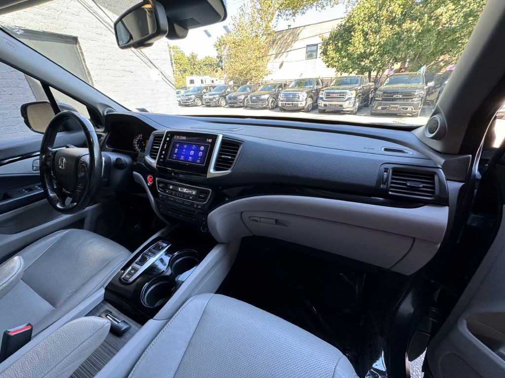 2016 Honda Pilot Image 18