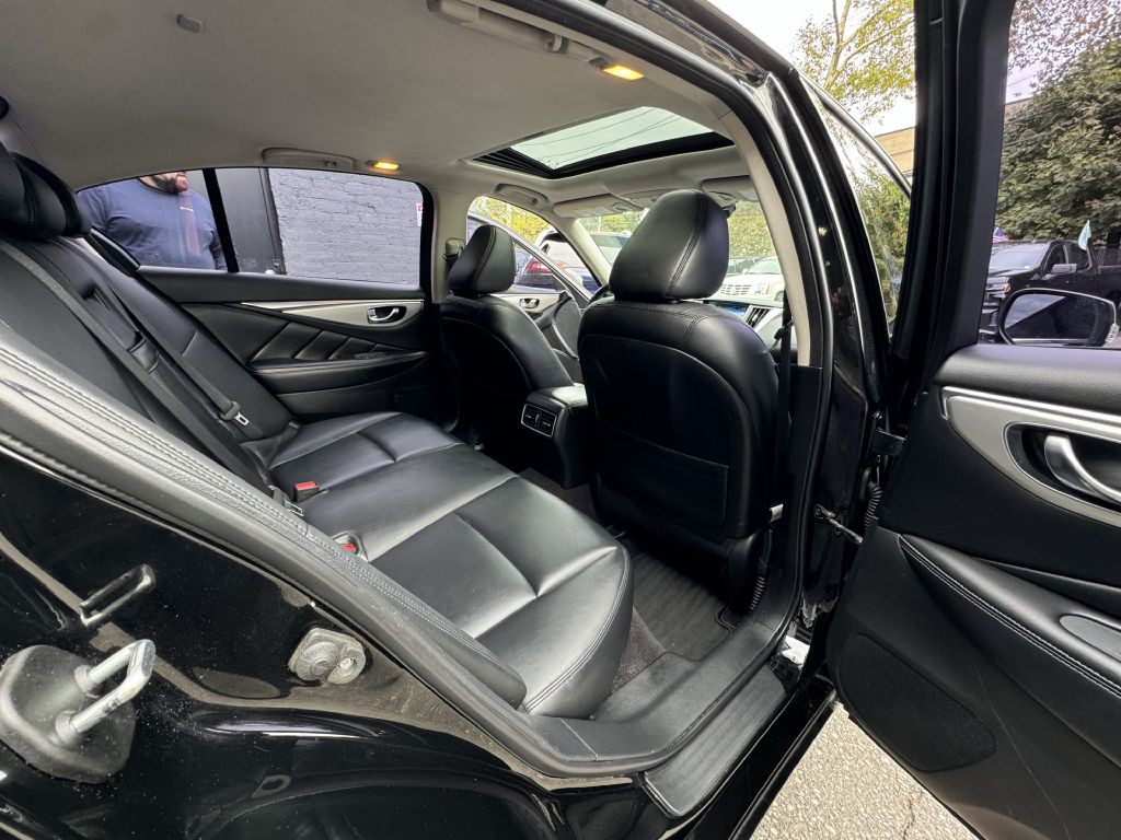 2019 INFINITI Q50 Image 18