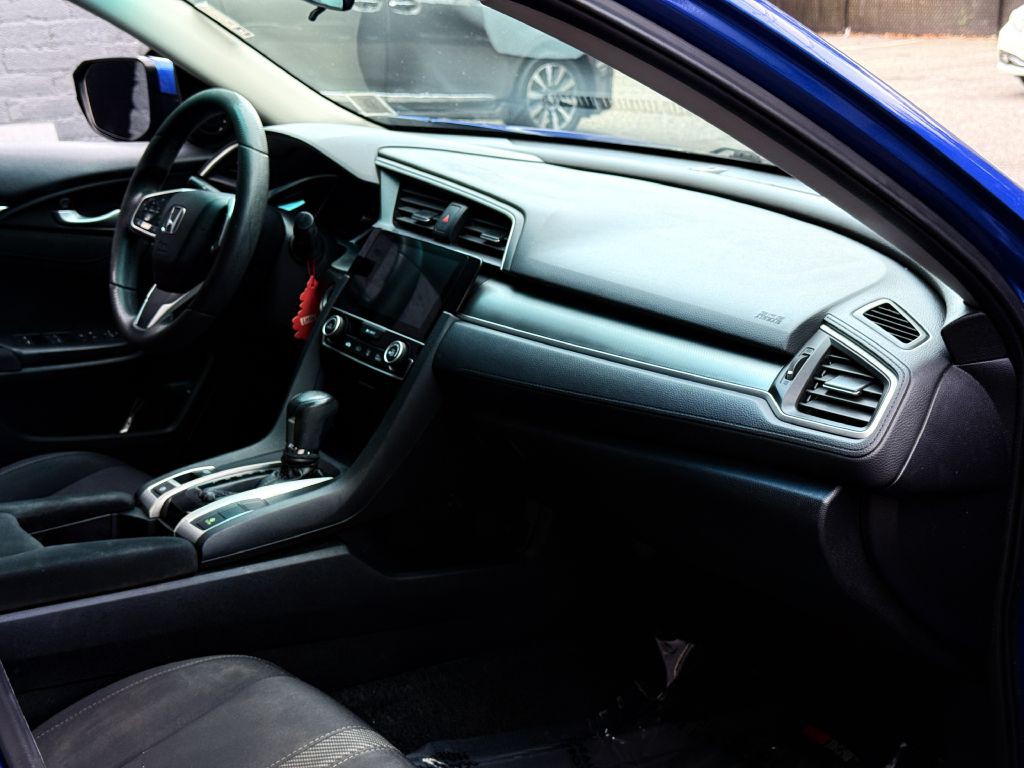 2018 Honda Civic Image 13