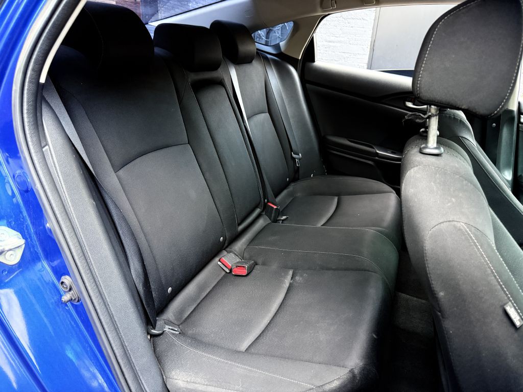 2018 Honda Civic Image 15