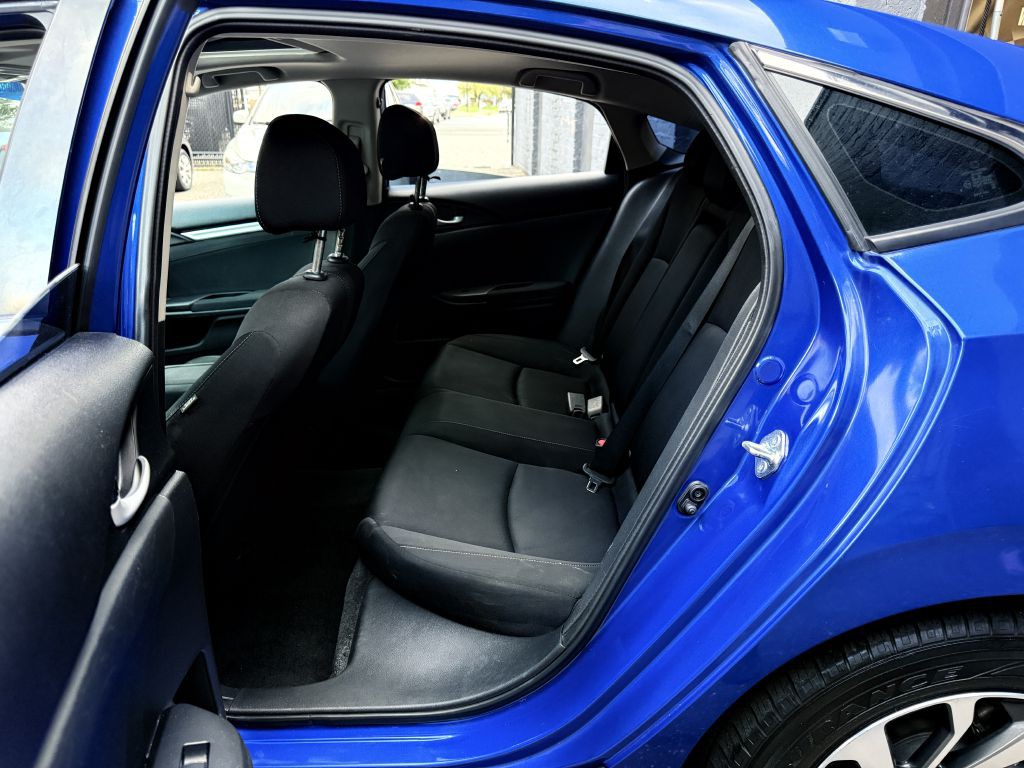 2018 Honda Civic Image 16
