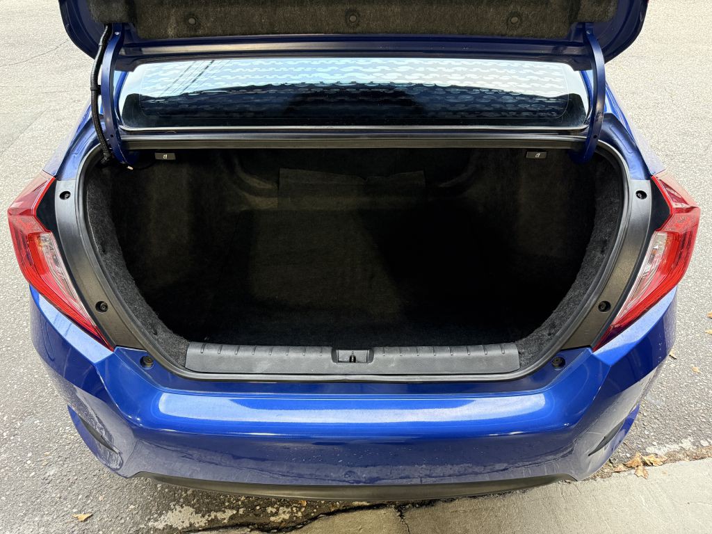 2018 Honda Civic Image 19