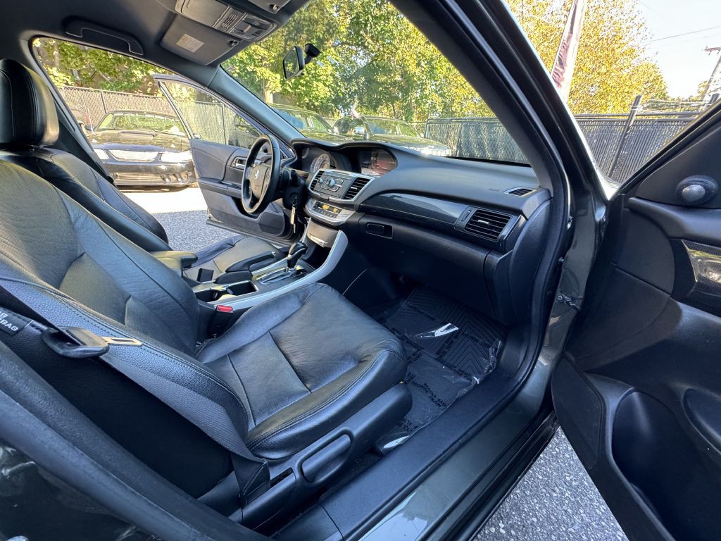2014 Honda Accord Image 16