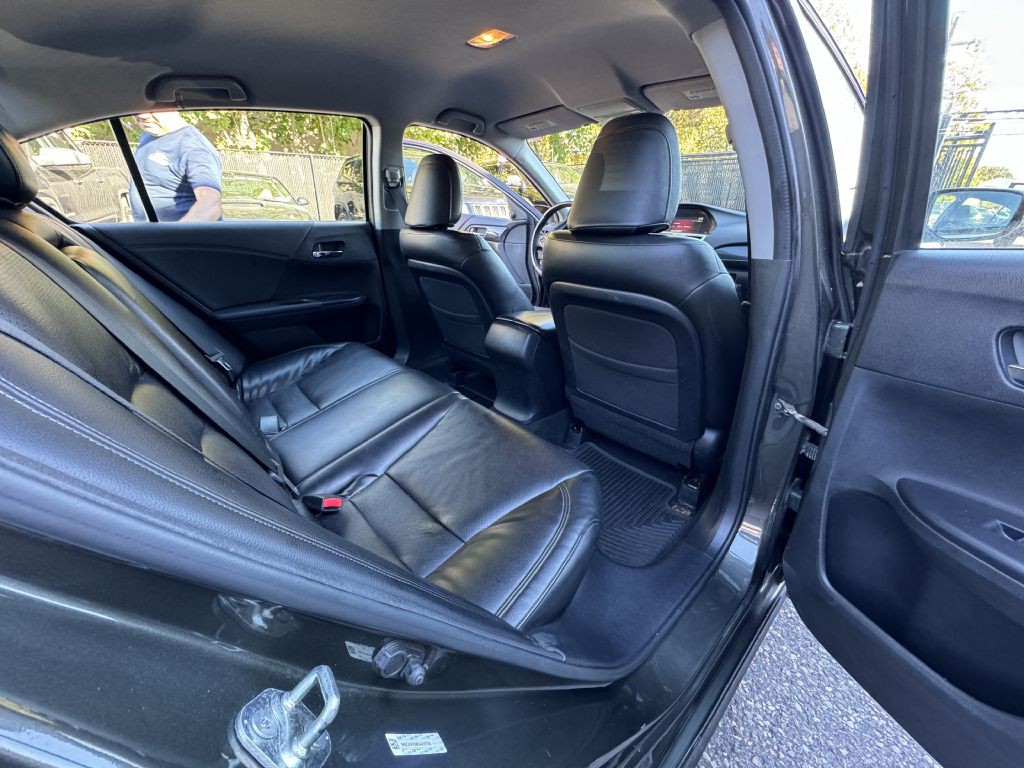2014 Honda Accord Image 19