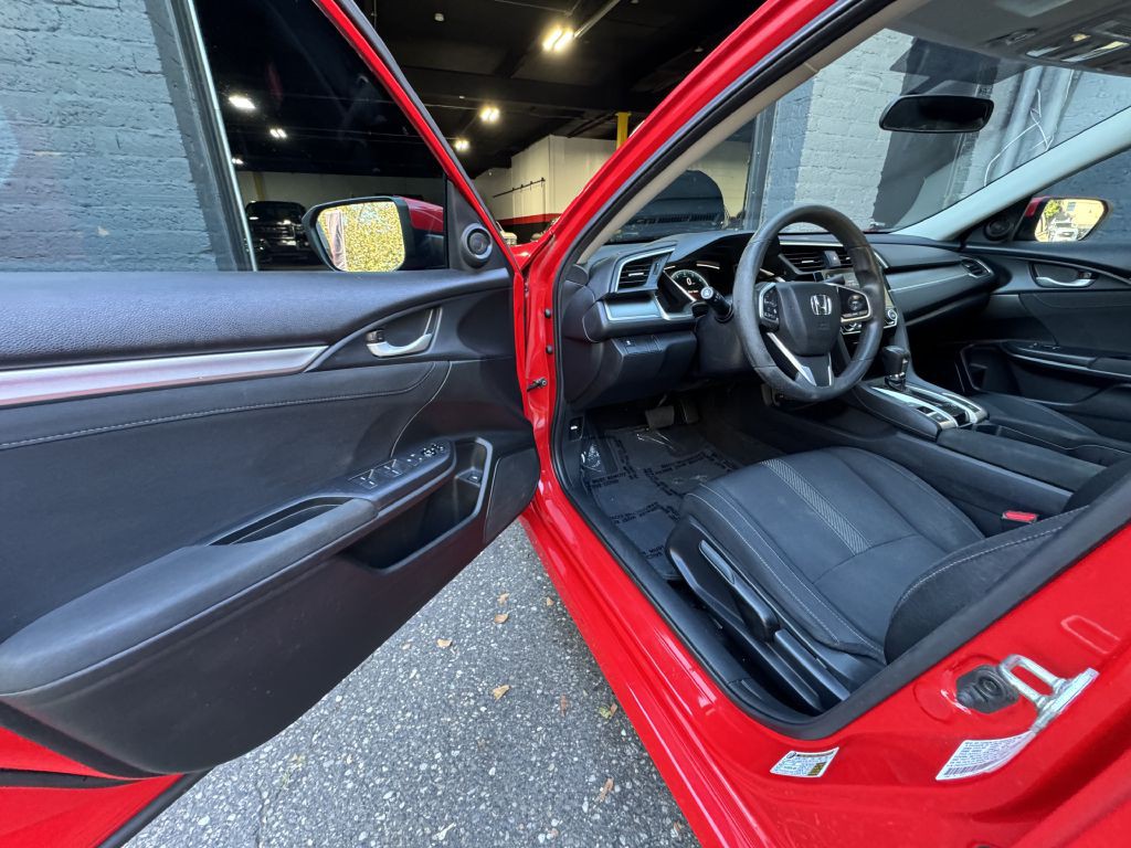 2017 Honda Civic Image 14