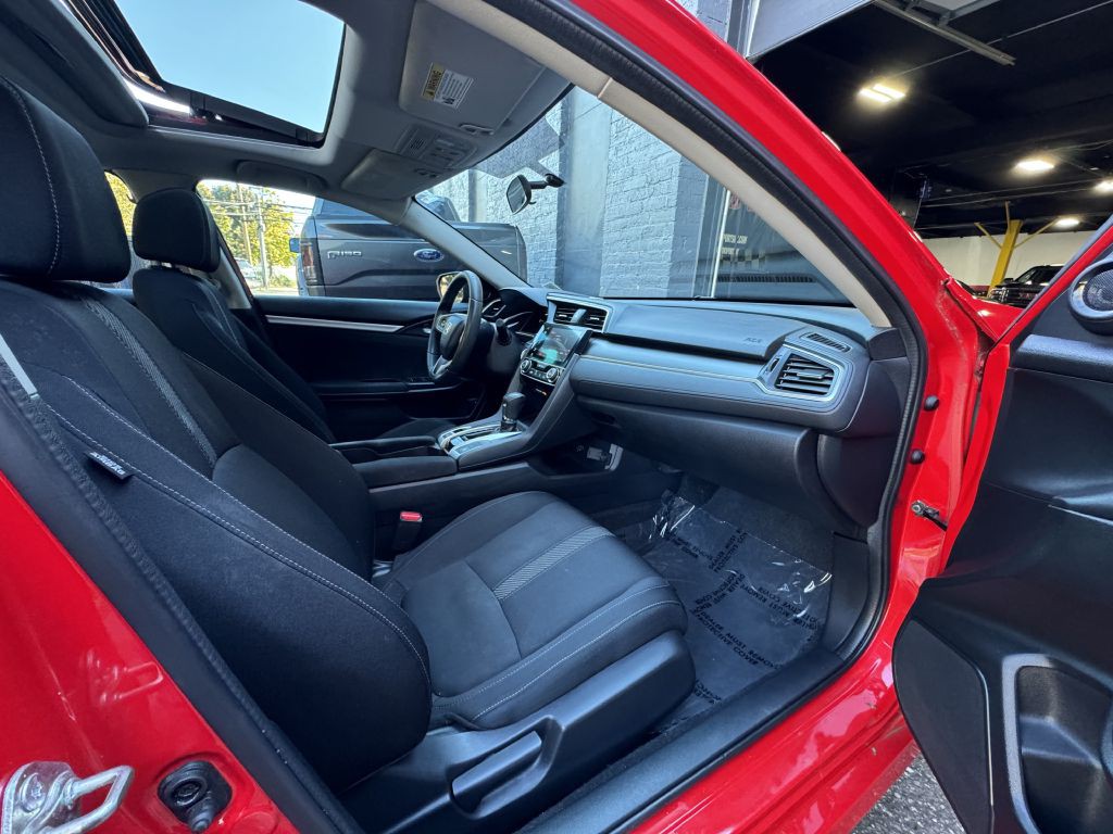 2017 Honda Civic Image 17