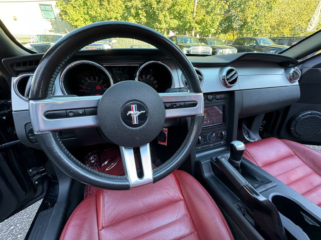 2006 Ford Mustang Image 11