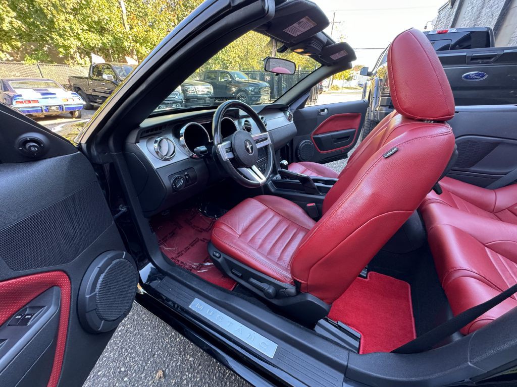 2006 Ford Mustang Image 12