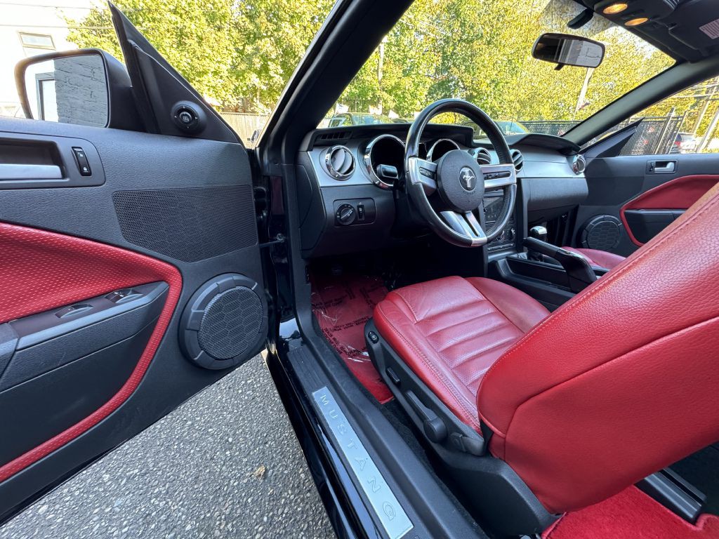 2006 Ford Mustang Image 13