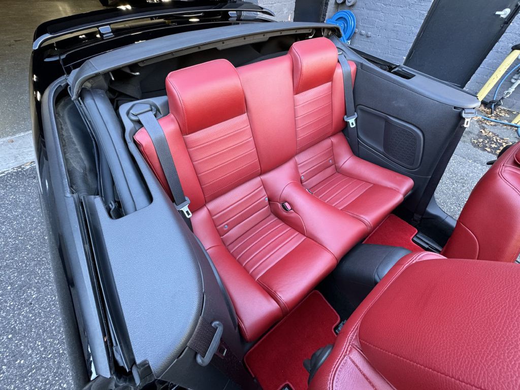 2006 Ford Mustang Image 20