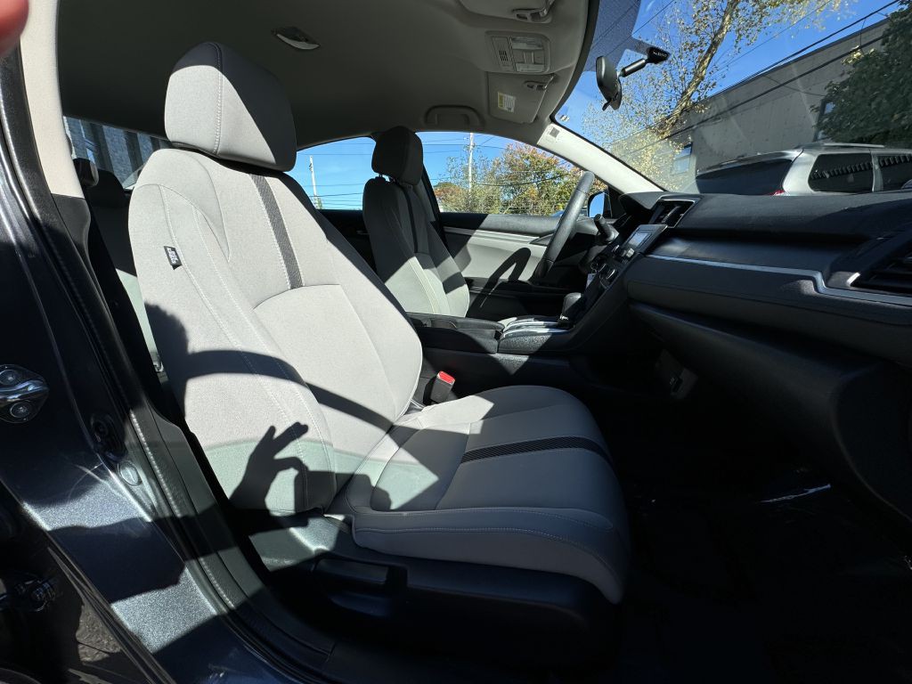 2018 Honda Civic Image 18