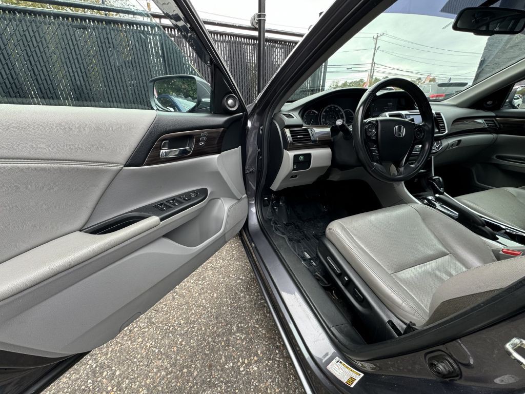 2016 Honda Accord Image 13