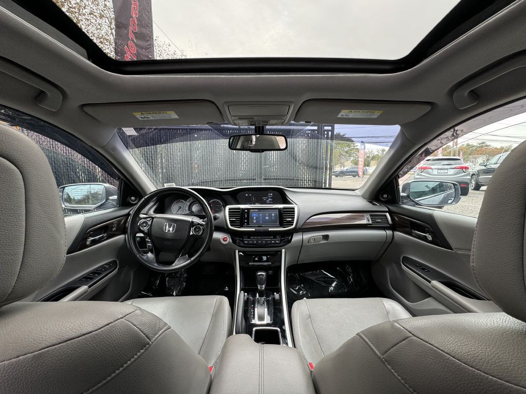 2016 Honda Accord Image 14