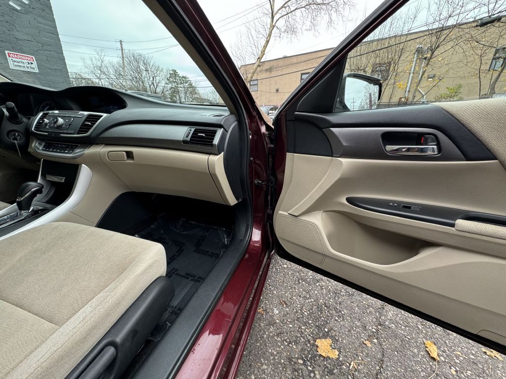 2013 Honda Accord Image 19