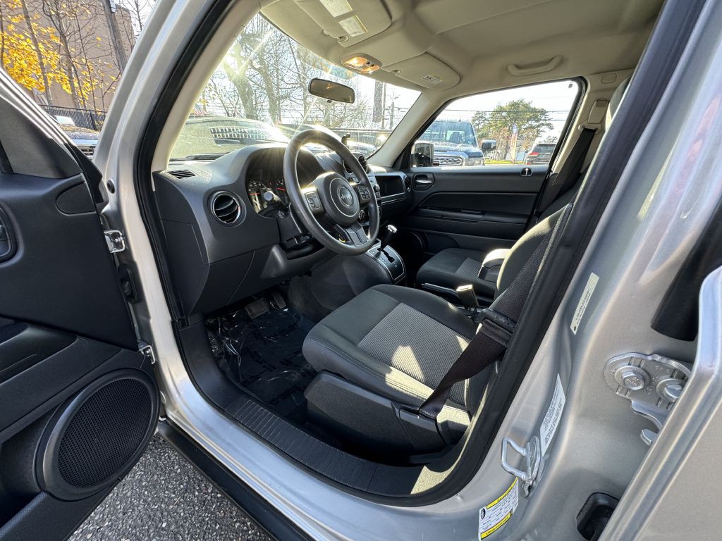 2012 Jeep Patriot Image 11