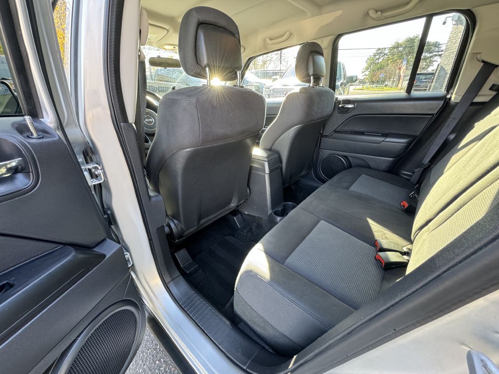 2012 Jeep Patriot Image 16