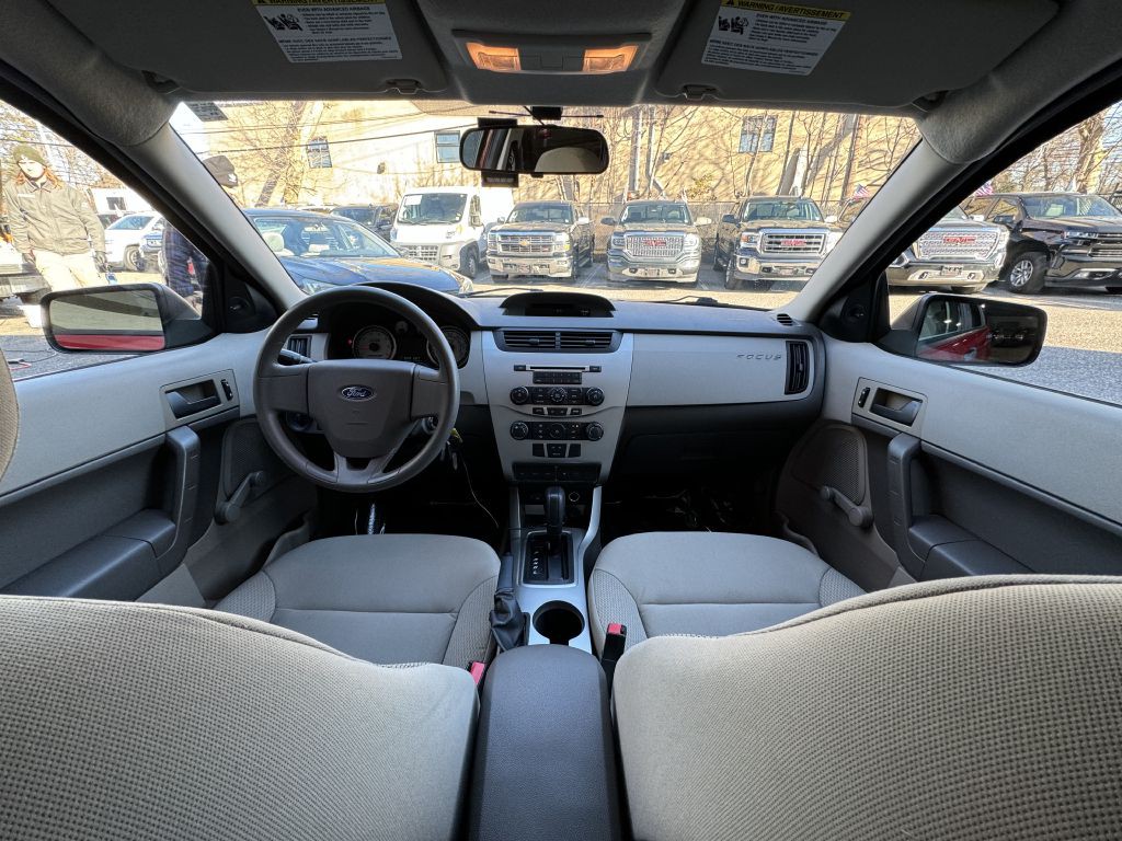 2011 Ford Focus Image 19