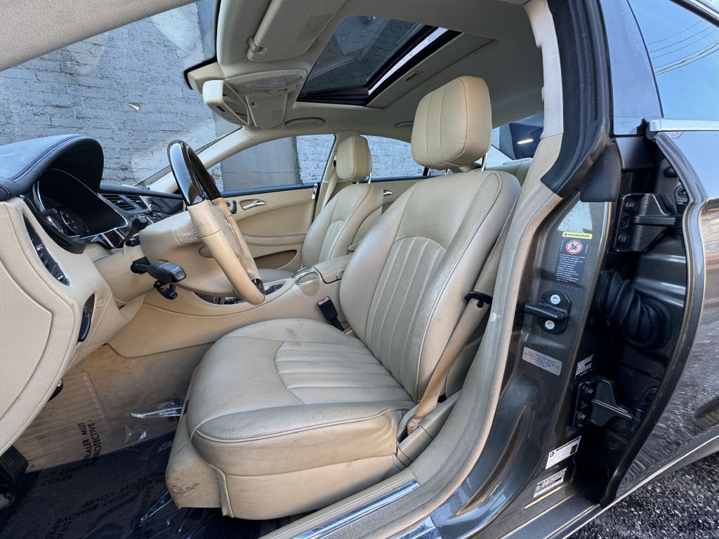 2007 Mercedes-Benz CLS-Class Image 12