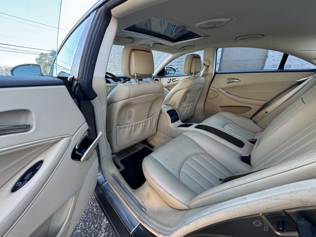 2007 Mercedes-Benz CLS-Class Image 13