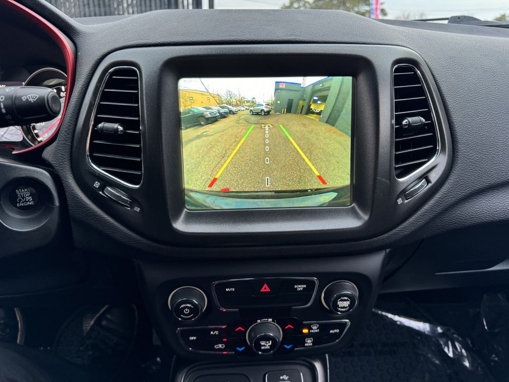 2018 Jeep Compass Image 10