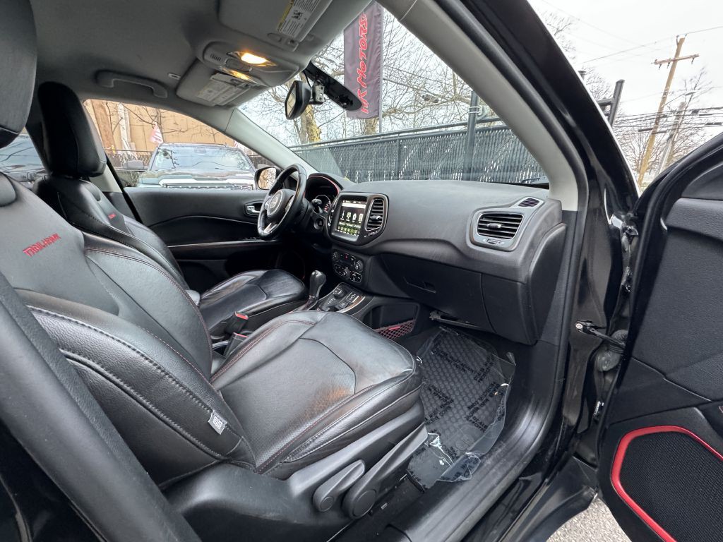 2018 Jeep Compass Image 19