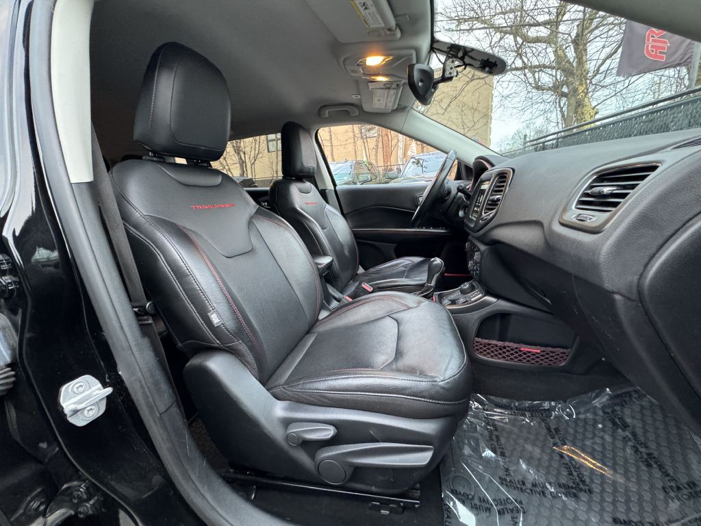 2018 Jeep Compass Image 20