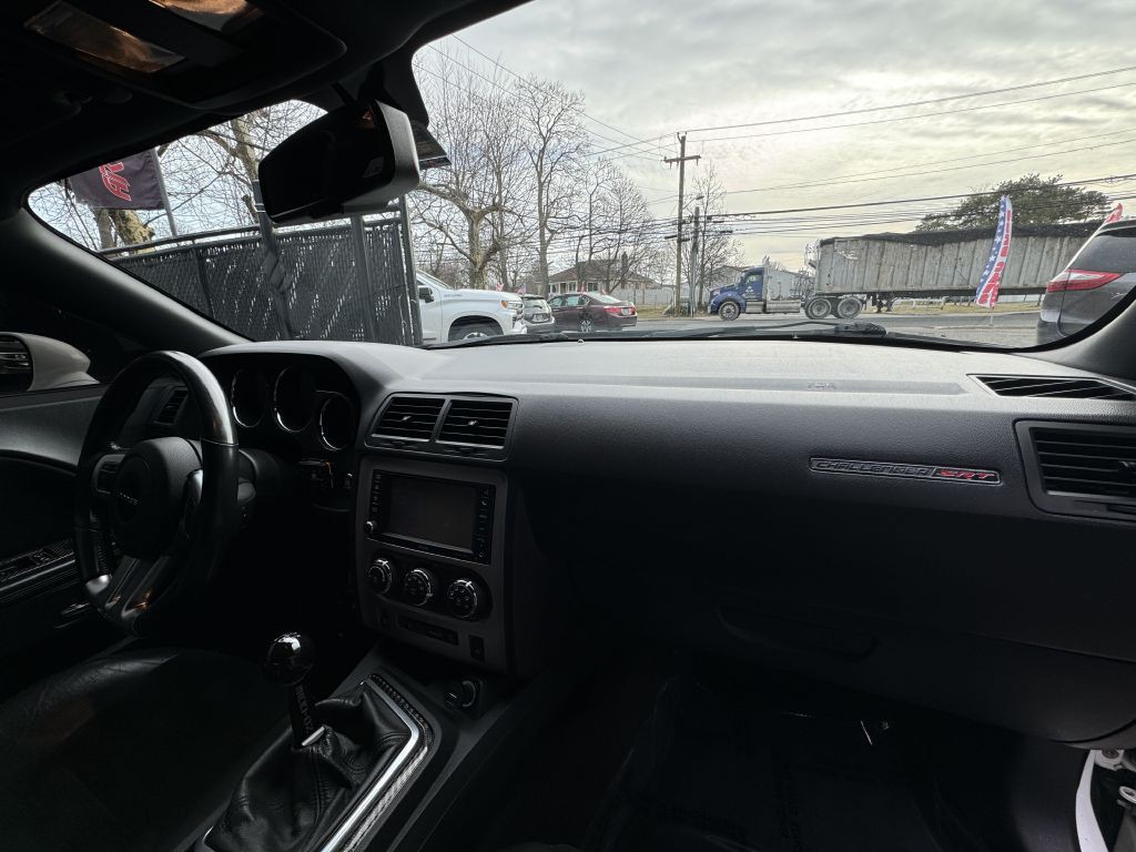 2012 Dodge Challenger Image 17