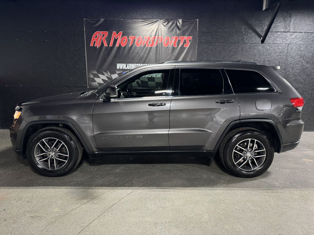 2017 Jeep Grand Cherokee Image 2