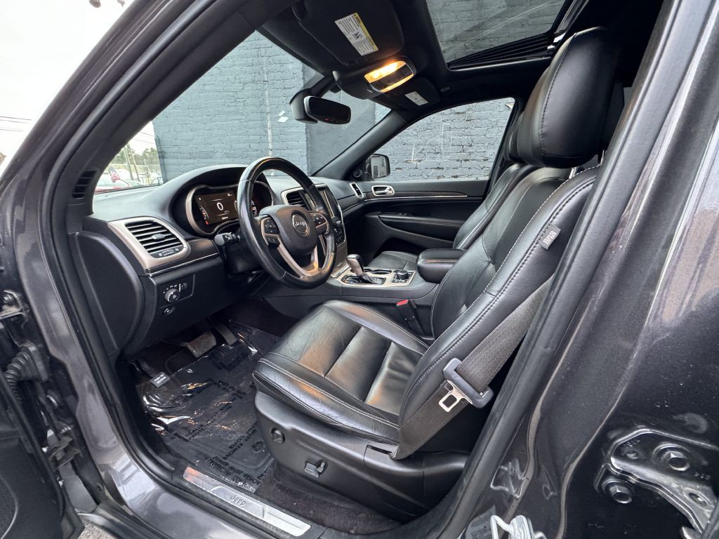 2017 Jeep Grand Cherokee Image 13
